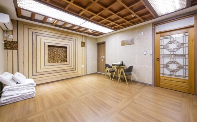 Jeonju Hanok Hotel Kung Zewnętrze zdjęcie