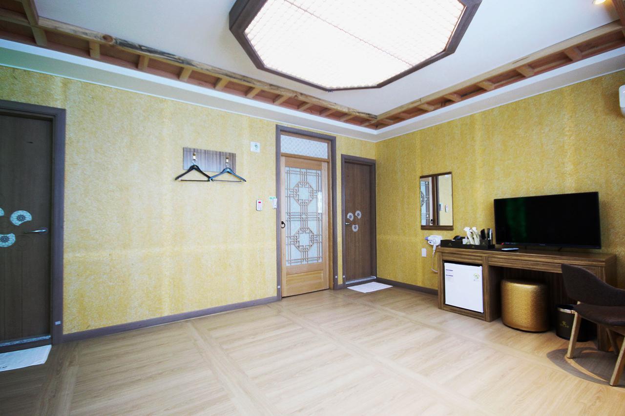 Jeonju Hanok Hotel Kung Zewnętrze zdjęcie