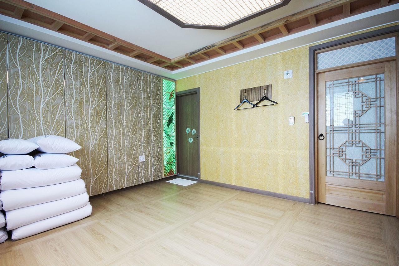 Jeonju Hanok Hotel Kung Zewnętrze zdjęcie
